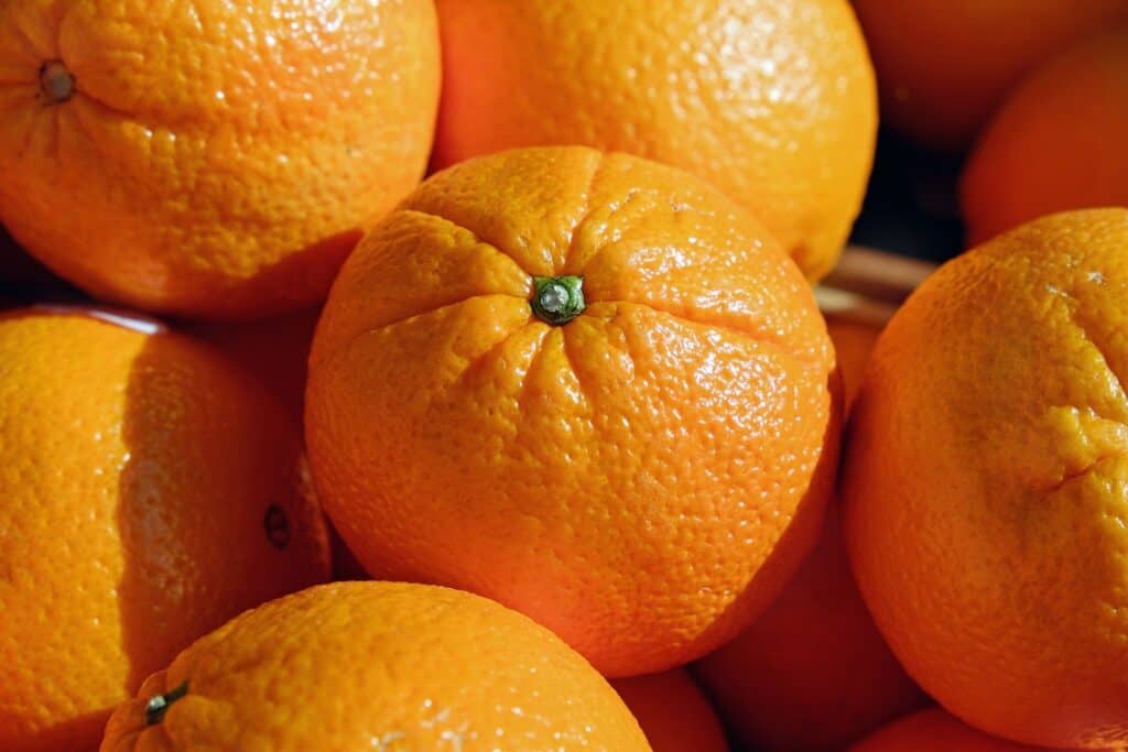 8 portocale pentru Anul Nou Chinezesc